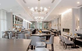Doubletree By Hilton Charlottesville